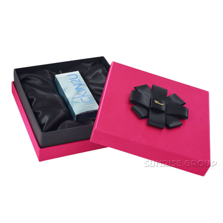 High-end Custom Perfume Women Dress Clothing Packaging Box